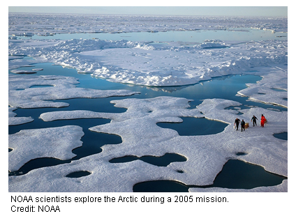Photo of NOAA scientists in arctic in 2005